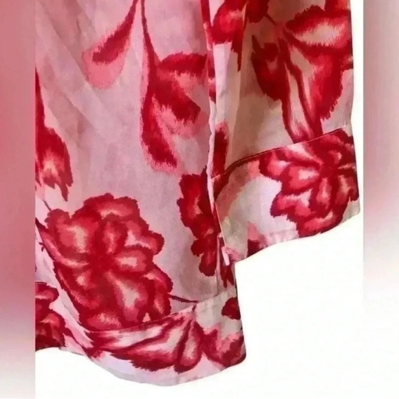 House of Harlow 1960 x Revolve Yuliana Bed
Kimono White and Red - Picture 8 of 12